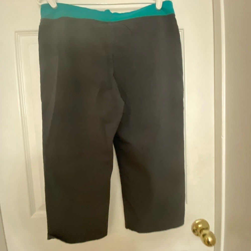 Cute yoga pants dark grey
